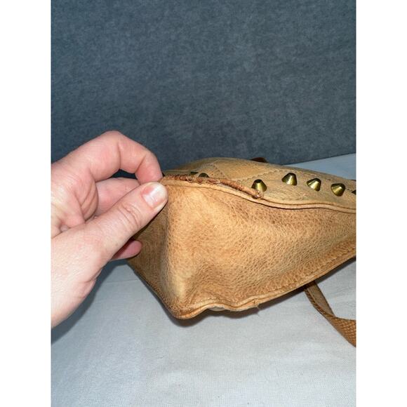 LUCKY BRAND Tan Leather Crossbody Studded Adjustable strap Boho Western Festival - Picture 8 of 14